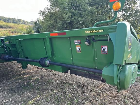 Image of John Deere 612C equipment image 4