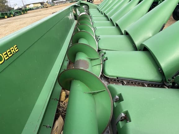 Image of John Deere 612C equipment image 3