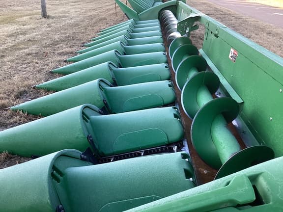 Image of John Deere 612C equipment image 4