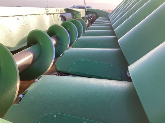 Image of John Deere 612C equipment image 4