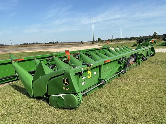 Image of John Deere 612C equipment image 2