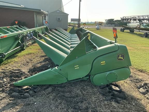 Image of John Deere 612C equipment image 3