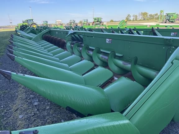 Image of John Deere 612C Primary image