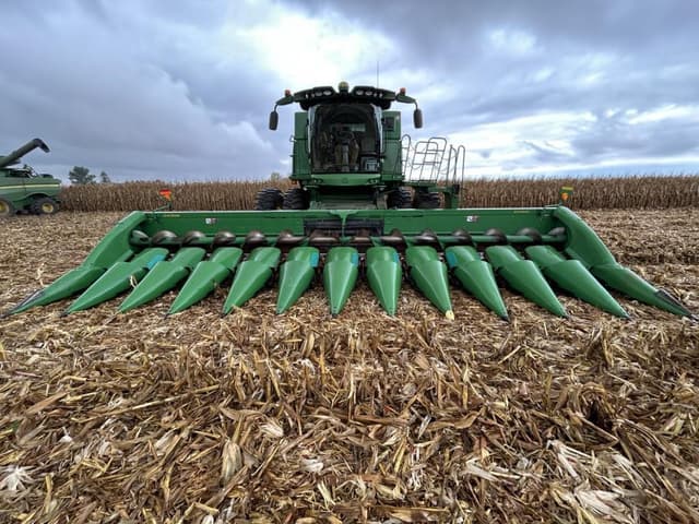 Image of John Deere 612C equipment image 1