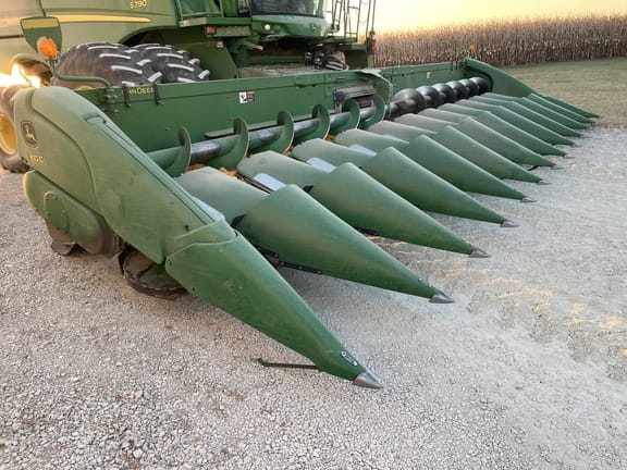 Main image John Deere 612C