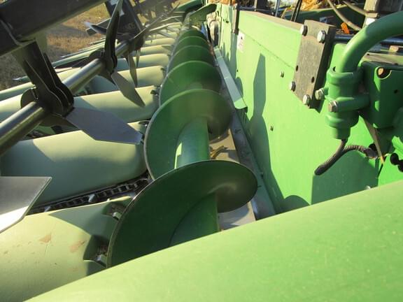 Image of John Deere 612C equipment image 4
