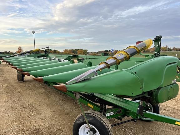 Image of John Deere 612C equipment image 3