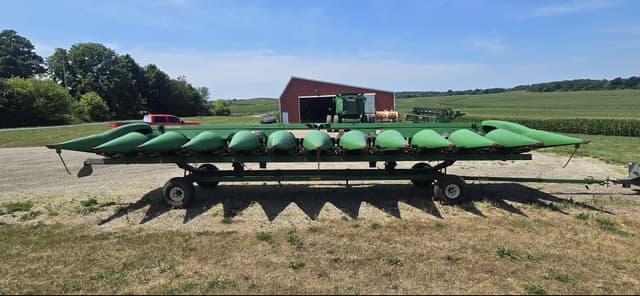 Image of John Deere 612C equipment image 2