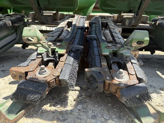 Image of John Deere 612C equipment image 4