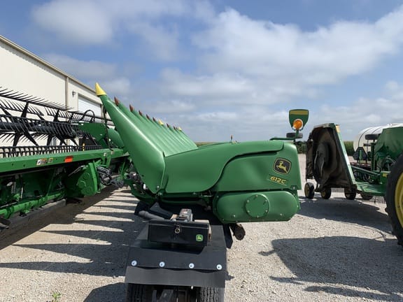 Main image John Deere 612C