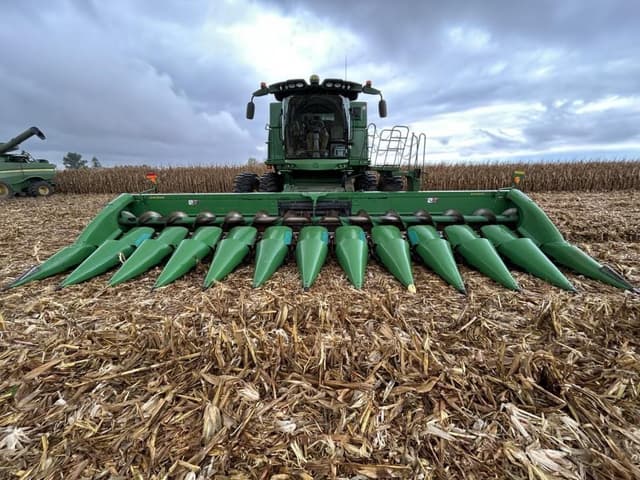 Image of John Deere 612C equipment image 1