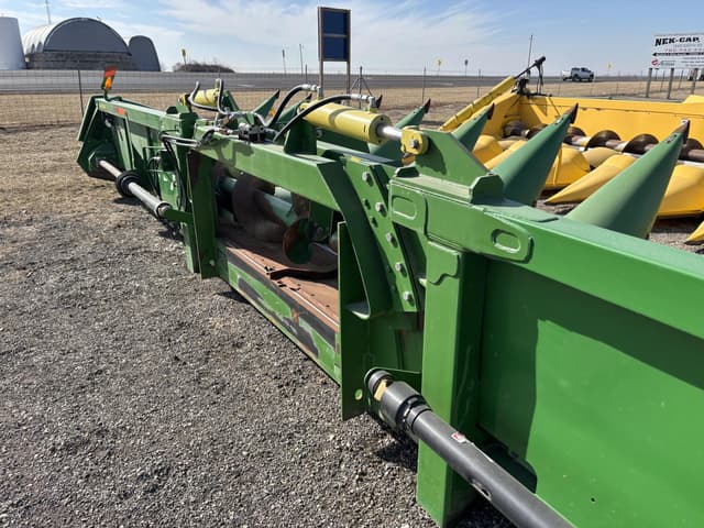 Image of John Deere 612C equipment image 3