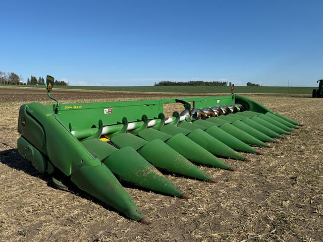 Image of John Deere 612C equipment image 4