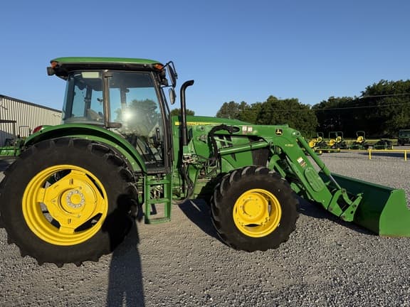 Image of John Deere 6130D equipment image 4