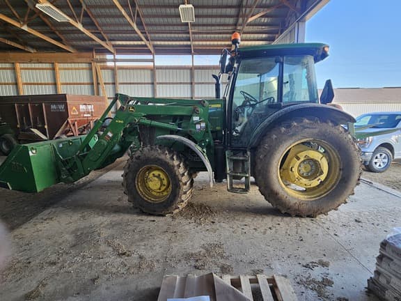 Image of John Deere 6130D equipment image 1