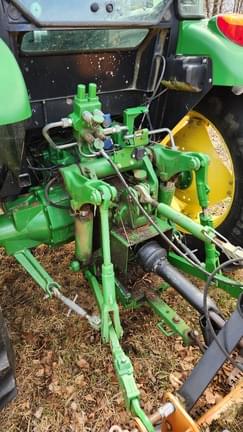 Image of John Deere 6140D equipment image 2