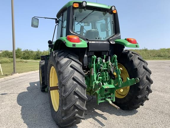 Image of John Deere 6140M equipment image 4