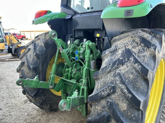 Image of John Deere 6140M equipment image 2
