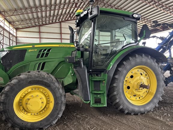 Image of John Deere 6140R equipment image 1