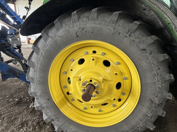 Image of John Deere 6140R equipment image 4