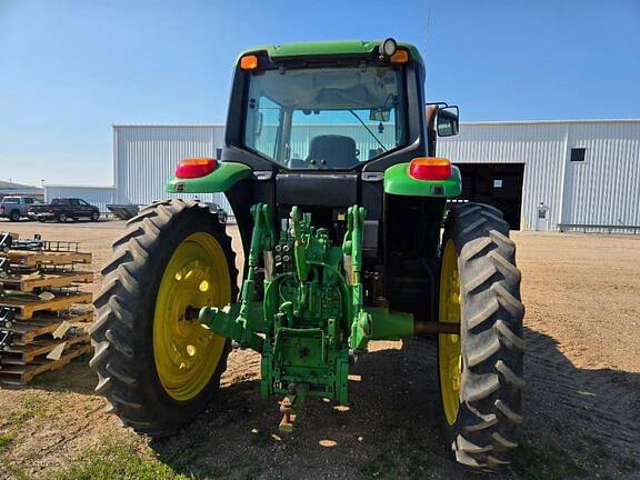 Image of John Deere 6150M equipment image 1