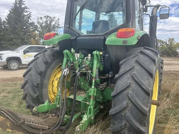 Image of John Deere 6150M equipment image 2