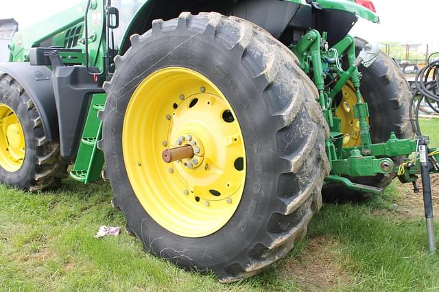 Image of John Deere 6150M equipment image 2