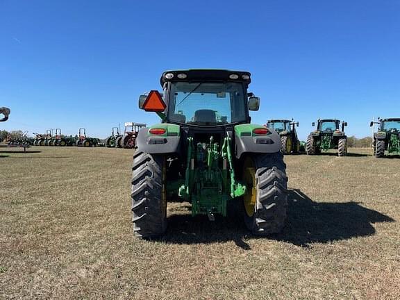 Image of John Deere 6150R equipment image 3