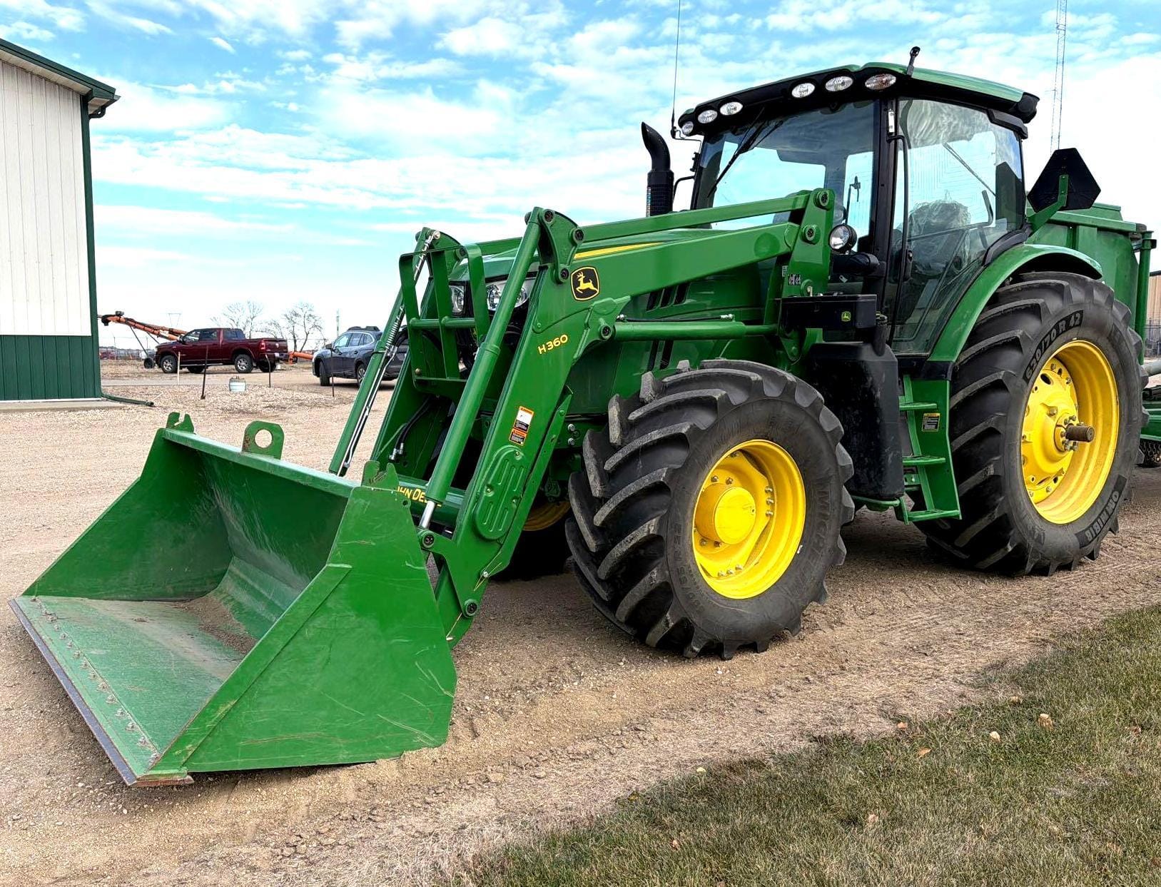 2013 John Deere 6150R Equipment Image0