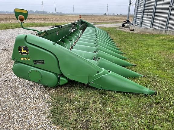 Image of John Deere 616C equipment image 2