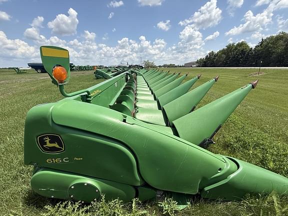 Image of John Deere 616C equipment image 4