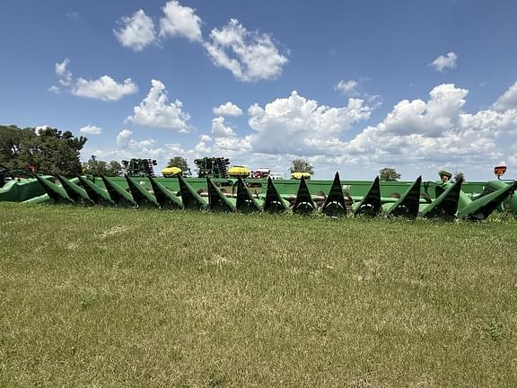 Image of John Deere 616C equipment image 1