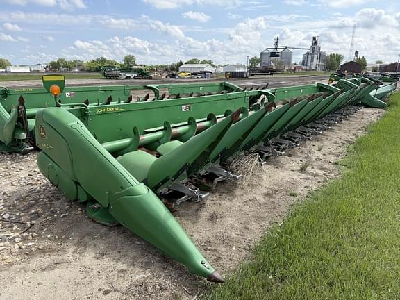 Image of John Deere 616C equipment image 4