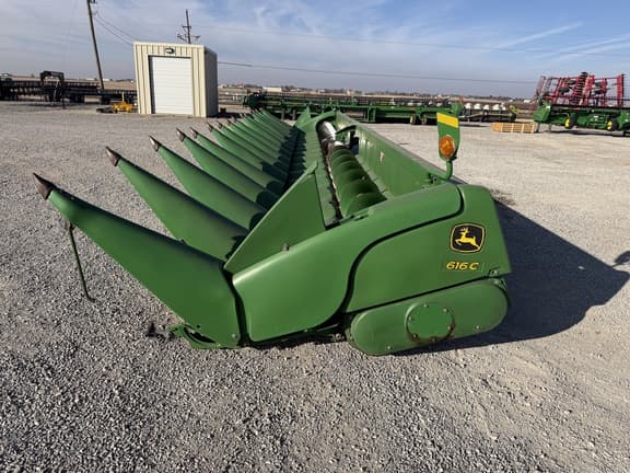 Image of John Deere 616C equipment image 1