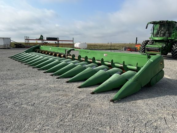2013 John Deere 616C Equipment Image0