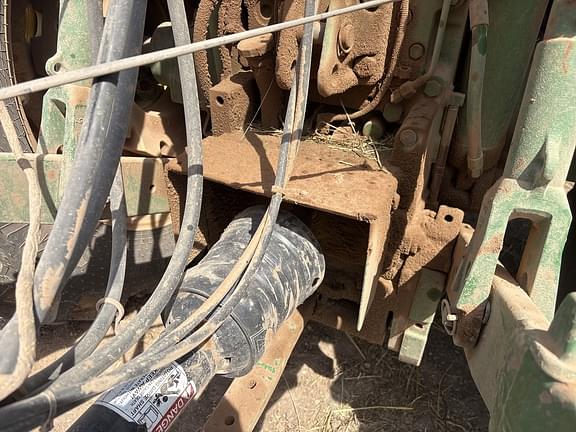 Image of John Deere 6170R equipment image 3