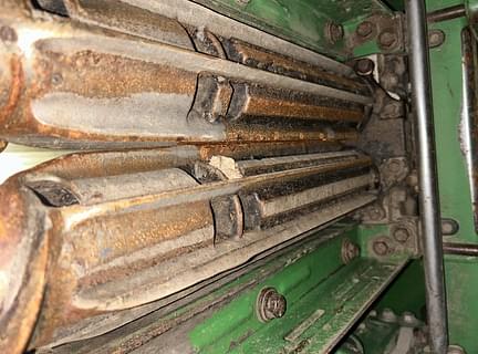 Image of John Deere 618C equipment image 4