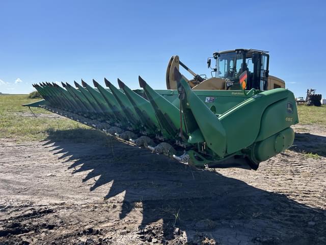 Image of John Deere 618C equipment image 2