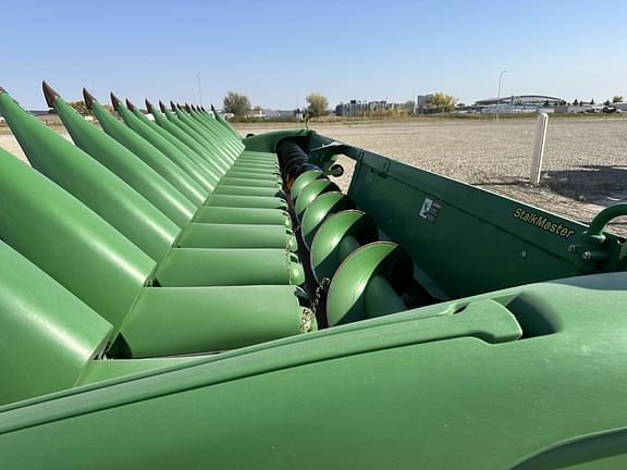 Image of John Deere 616C equipment image 4