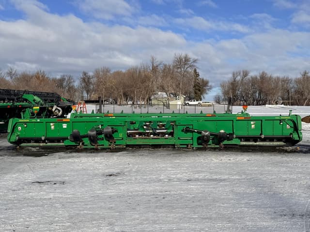 Image of John Deere 618C equipment image 4