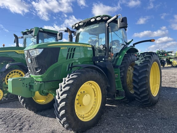 2013 John Deere 6190R Equipment Image0
