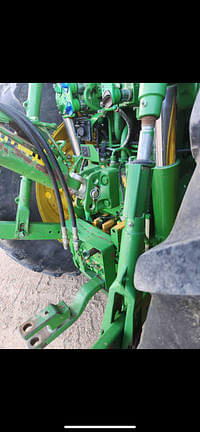 Image of John Deere 6190R equipment image 3