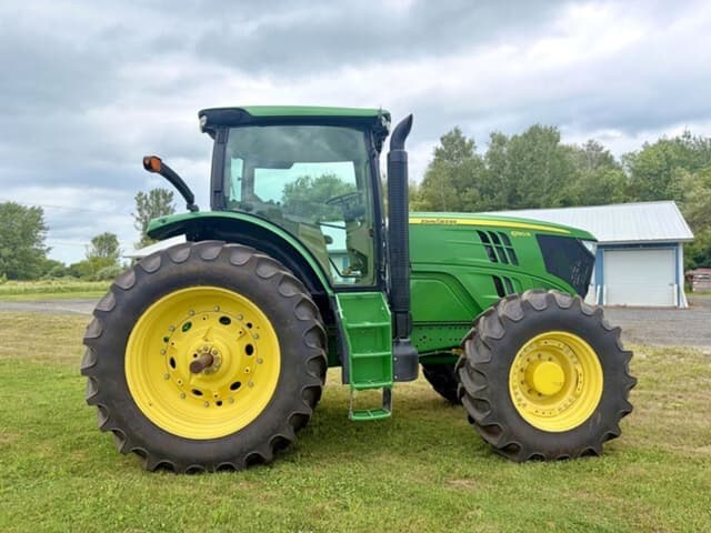 Image of John Deere 6190R equipment image 3