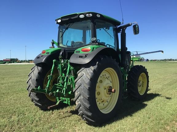 Image of John Deere 6190R equipment image 3