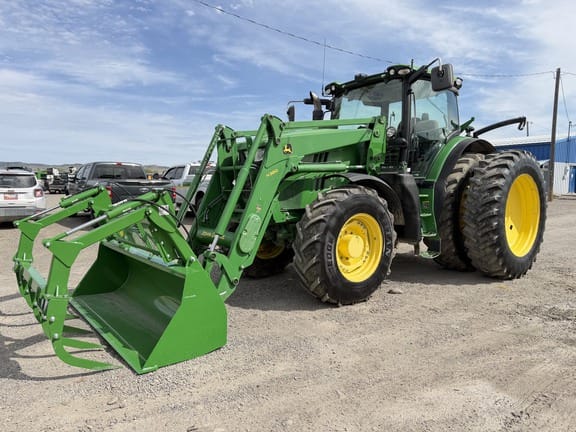 2013 John Deere 6190R Equipment Image0