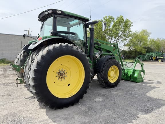 Image of John Deere 6190R equipment image 4