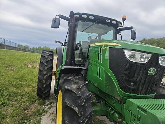 Image of John Deere 6190R equipment image 3