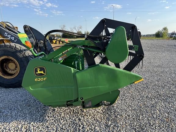 Image of John Deere 620F equipment image 3