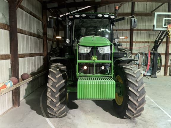 Image of John Deere 6210R equipment image 1
