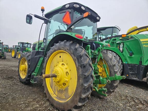 Image of John Deere 6210R equipment image 1